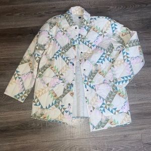 Women’s jacket with quilted patterns